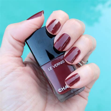 chanel nail polish 913|Chanel nail polish review.